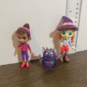 Disney Junior Vampirina Fangtastic Friends PHOEBE , Poppy Peepleson Action Figur